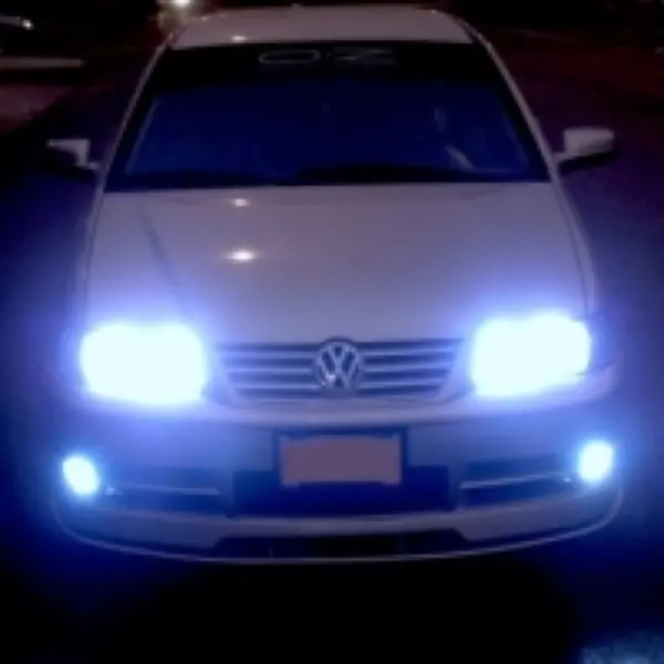 Imagen de apoyo para la pregunta: Las luces de xenón…